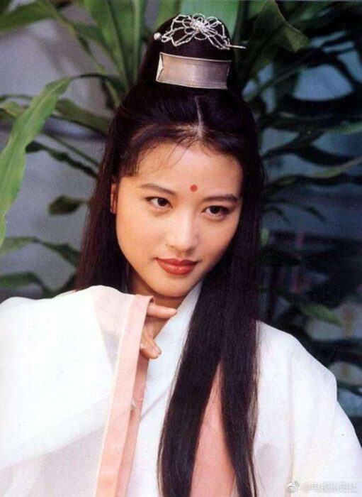 Chu Chỉ Nhược là ai