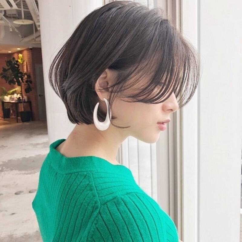 Tóc bob ngắn uốn cụp