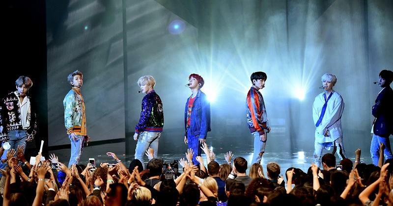 Debut là gì? Debut có ý nghĩa gì trong giới giải trí? Debut là gì