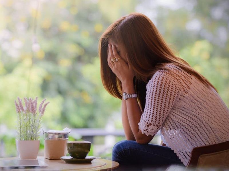 Lụy tình là gì? Giải pháp dành cho người lụy tình Lụy tình là gì?