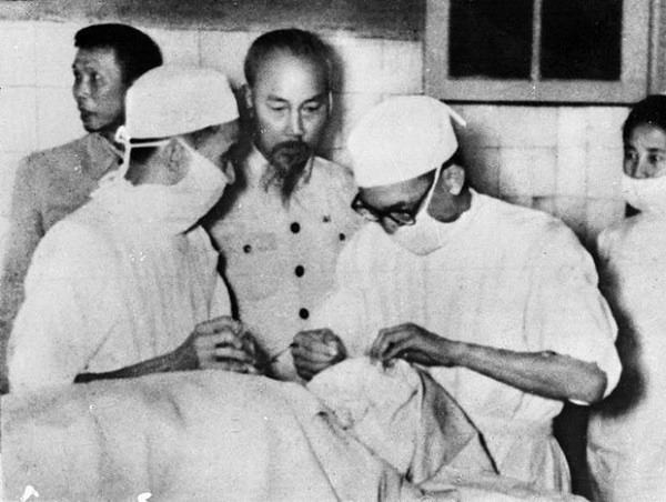Ngày Thầy thuốc Việt Nam là ngày nào? Có ý nghĩa như thế nào? Ngày Thầy thuốc Việt Nam là ngày nào? Có ý nghĩa như thế nào?