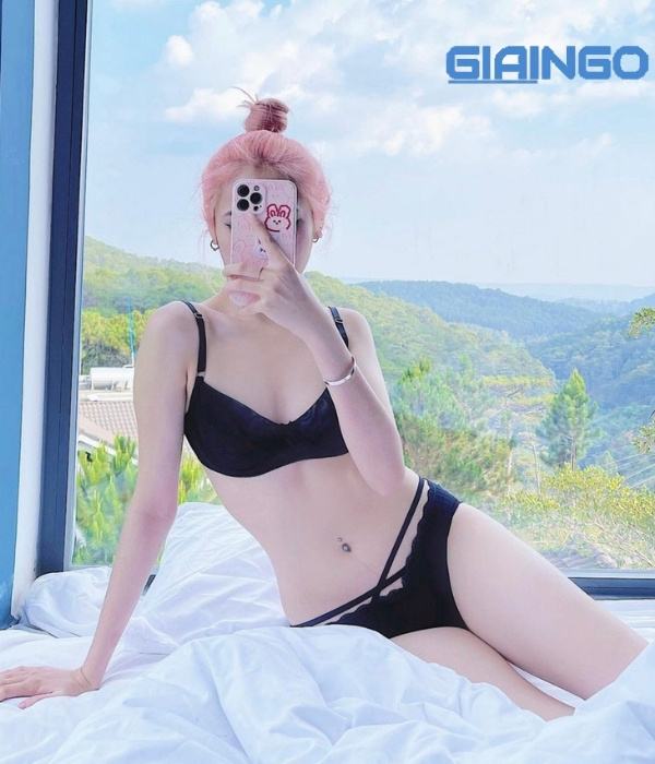 ngọc matcha mặc bikini