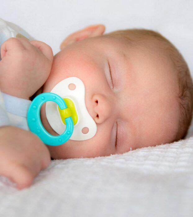 Cách tập cho bé bú bình? Bí quyết tập cho bé bú bình Cách tập cho bé bú bình