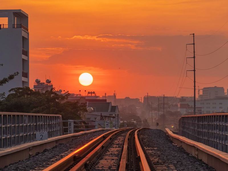 tại sao bầu trời màu xanh