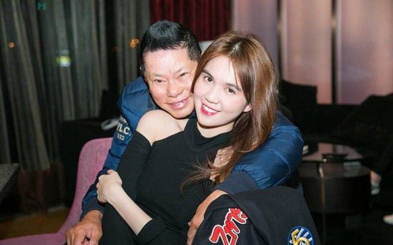ty phu hoang kieu nguoi yeu tin don