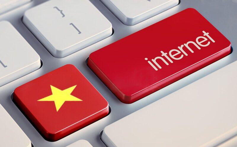 Internet ra đời năm nào?